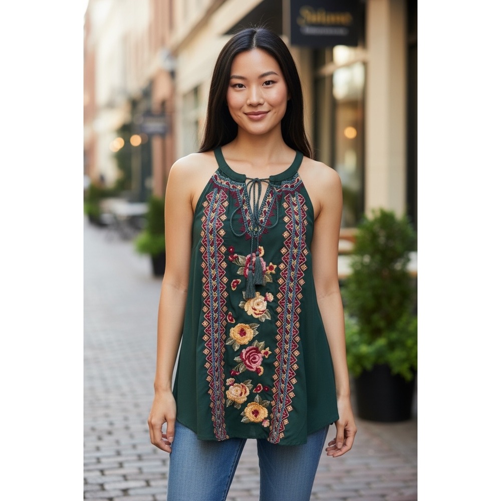 Andree by Unit Floral Embroidered Tassel Tie Halter Tank Top Green Small